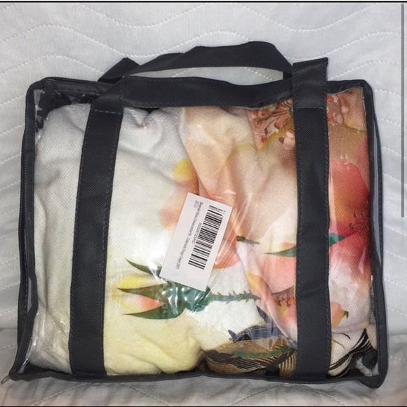 Round Beach 🏖 Towel “ Moon 🌙 Dreamcatcher  NWOT - Picture 3 of 8